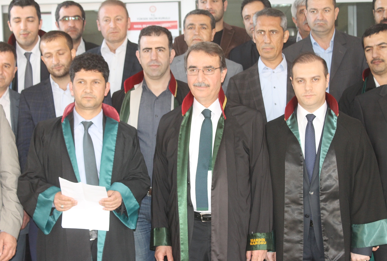 Mardinli avukatlar Savcı Kiraz için eylem yaptı
